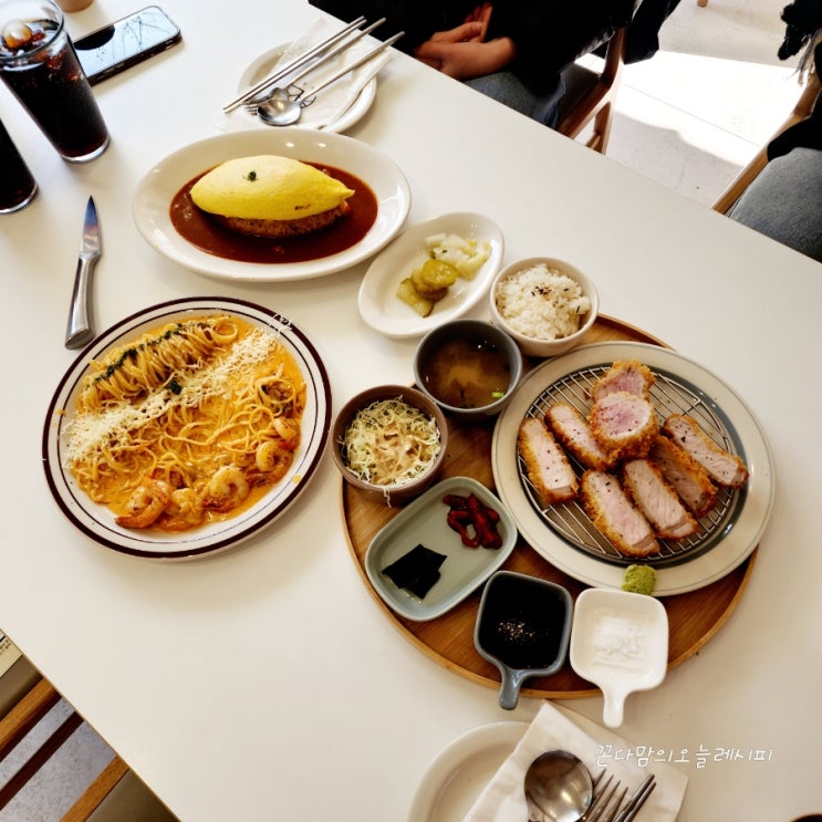  경주맛집 두툼하고 부드러운 황리단길돈까스 우직