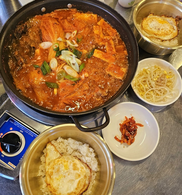  동래한식 양푼, 돼지 생갈비 김치찜 매운맛 후기