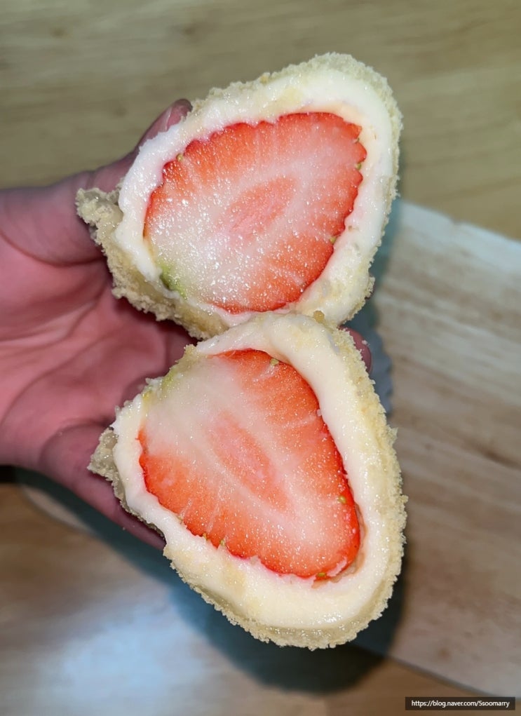  홍대 맛집 연백 딸기 모찌 연남 프리미엄 디저트 찹쌀떡