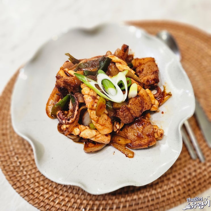  오삼불고기 만드는법 매운 양념 삼겹살 오징어볶음 레시피