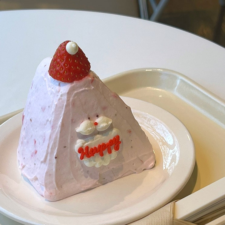  망원역 케이크 디저트 맛집 오디디 ODD 내돈내산 후기