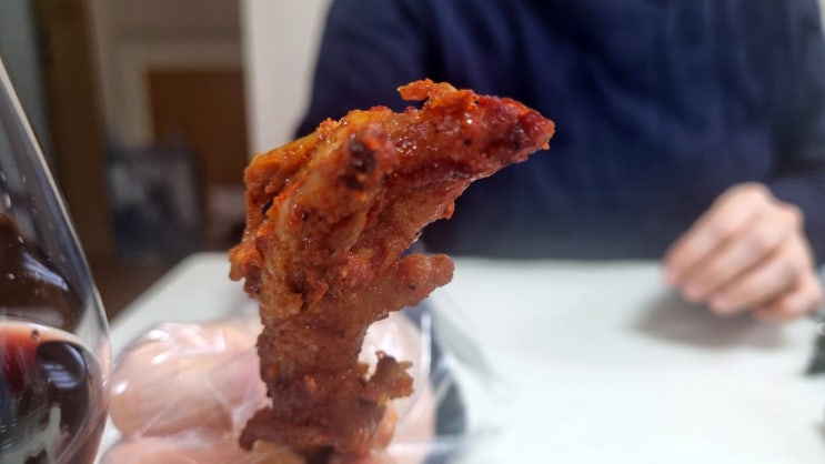  스트레스 해소엔 역시 매운닭발! 꾸미辛닭발 직화구이, 화끈한 맛에 반하다