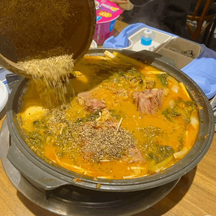 "용호만감자탕" 아이와 함께 가기 좋은 용호동 맛집...어린이 돈까스 제공 "용호만감자탕" 아이와 함께 가기 좋은 용호동 맛집...어린이 돈까스 제공
