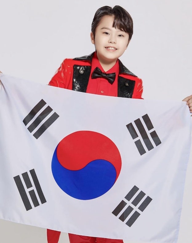 황민호 재산 4층 자택 전참시 얼마 프로필, 얼마나 벌길래?