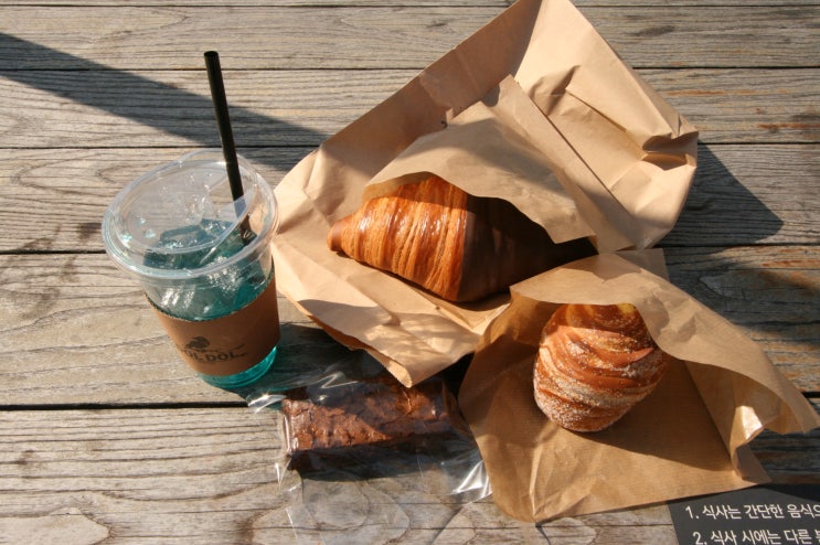  동역사 베이커리 카페 돌돌 DDP Takeout Picnic!