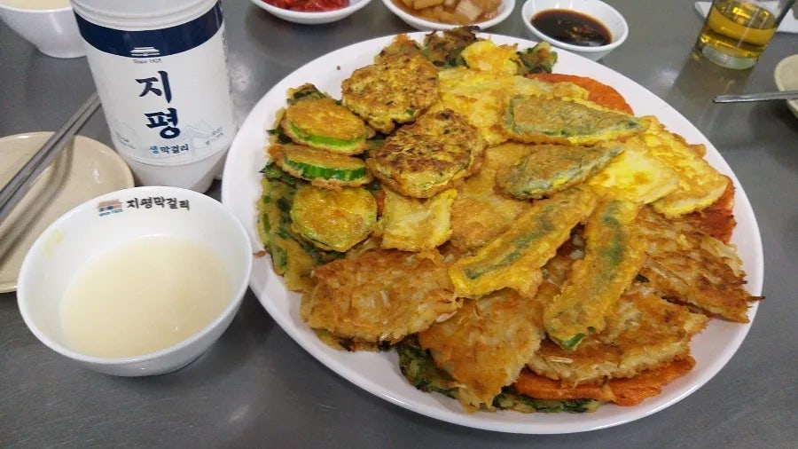 할머니멧돌빈대떡 인창본점 사진 5