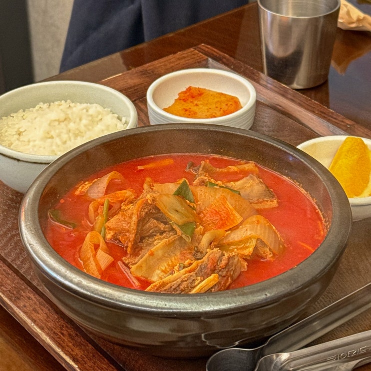  풍자 망원동 맛집 망원 육장 따뜻한 국밥 점심 한식 데이트 코스