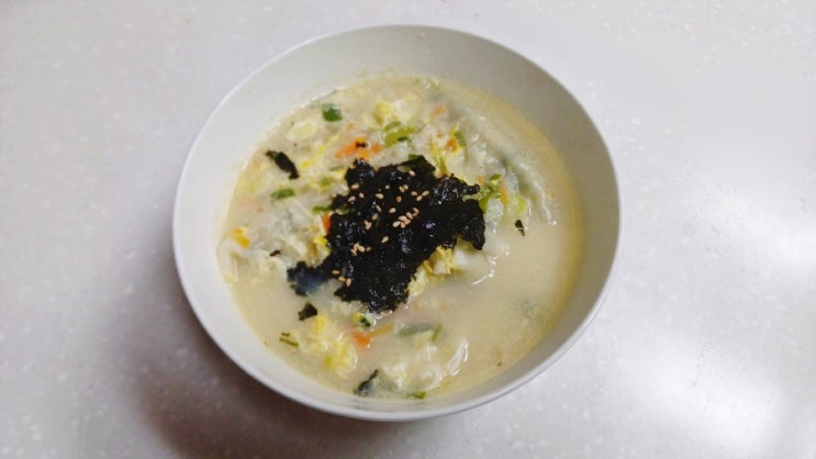  진한 국물이 끝내주는 화랑농원 무항생제 한우 곰국