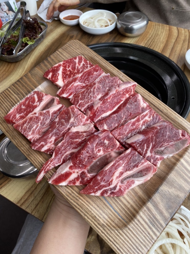  영등동고기집 익산 강씨네 돼지갈비 소갈비살 전문점 영등동단체모임 저렴한주류 가성비좋은돼지갈비 익산맛집 연중무휴고기집