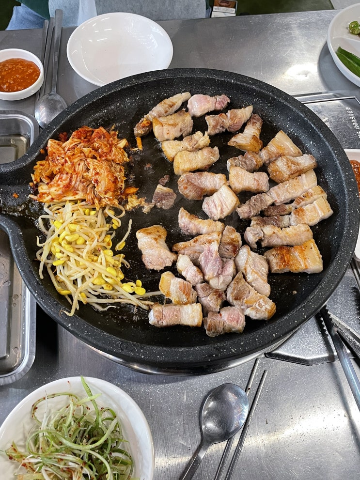  울산 성남동 제주산 삼겹살 맛집 '고장집'