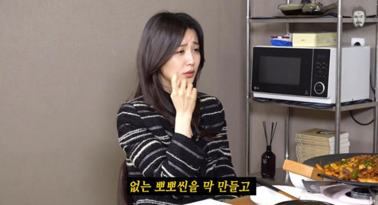  박하선에게 "대본에 없는데 뽀뽀", 남자 배우 정체는?