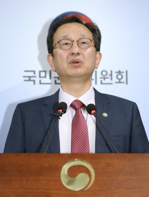 <b>부산시 교육감</b> <b>선거</b> 격렬화! 정승윤 <b>후보</b> 선두!