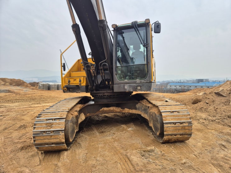 볼보 EC300E 2015년식 5300만원 판매합니다. 볼보 EC300E 2015년식 5300만원 판매합니다.