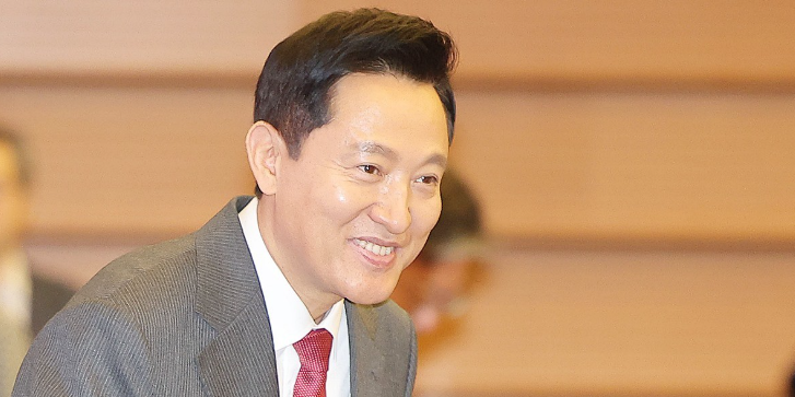 <b>오세훈 시장</b> 관용차서 <b>절도</b> 사건…여성 용의자 추적 중 (+피해... 