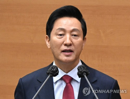 [속보] <b>오세훈</b> 서울<b>시장</b> 차에서 회의자료 등 <b>절도</b>…경찰... 