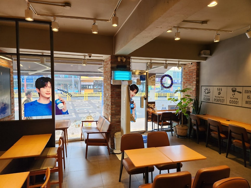 이디야커피 인천답동점 사진 4