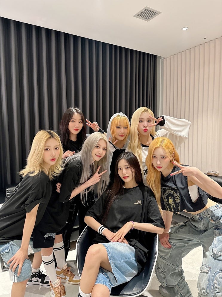  2025년 드림캐쳐 월드투어 일정 및 주요 활동