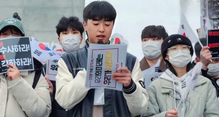 한•러 관계 복원해서 안보 경제 <b>북극항로</b> 에너지<b>개발</b> 추진 등