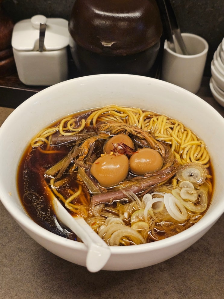  합정맛집 라무라 흑색, 적색 라멘과 유린기 솔직후기