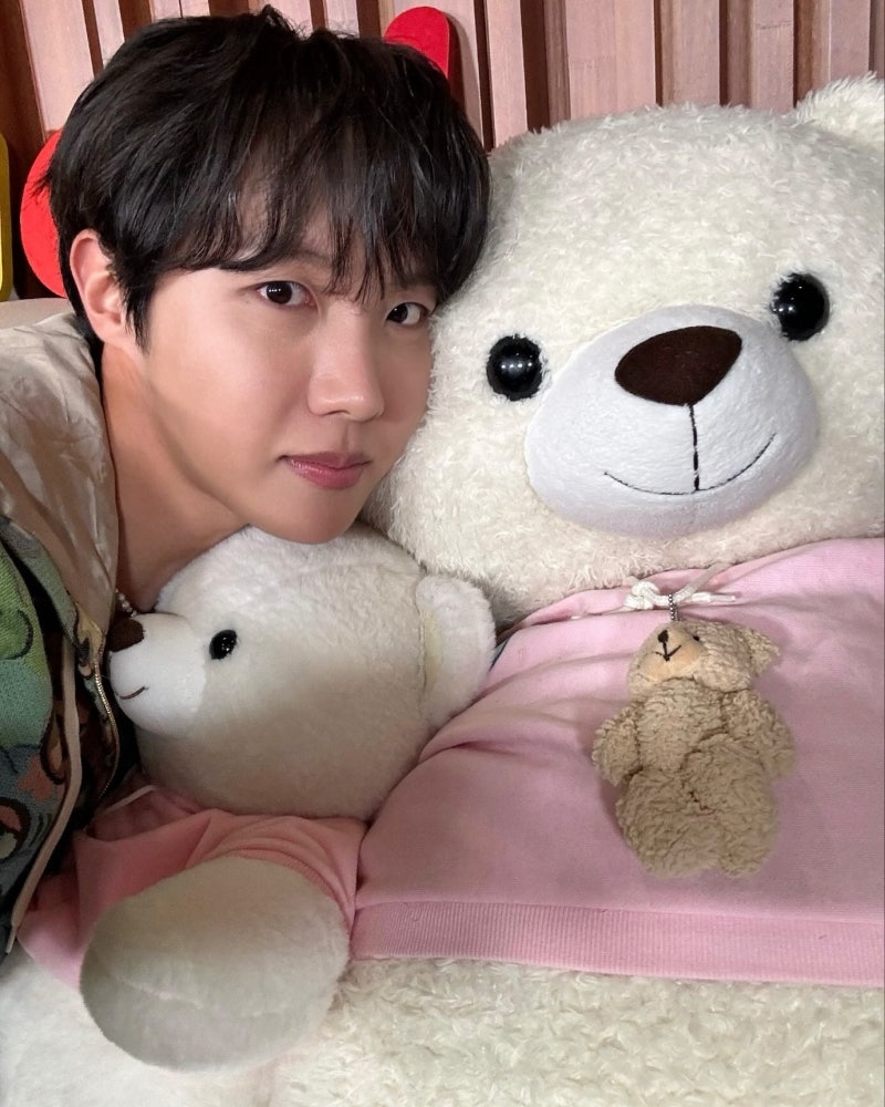BTS 제이홉 나혼자산다 패션정보 옷, 시계, 가방까지 완벽 분석!