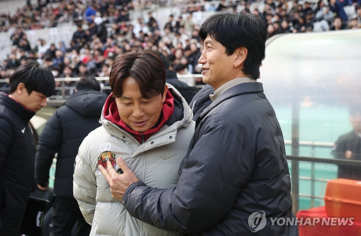 서울월드컵경기장 잔디 문제, 선수 부상과 경기력 저하 feat 서울 vs 김천 무승부 서울월드컵경기장 잔디 문제, 선수 부상과 경기력 저하 feat 서울 vs 김천 무승부
