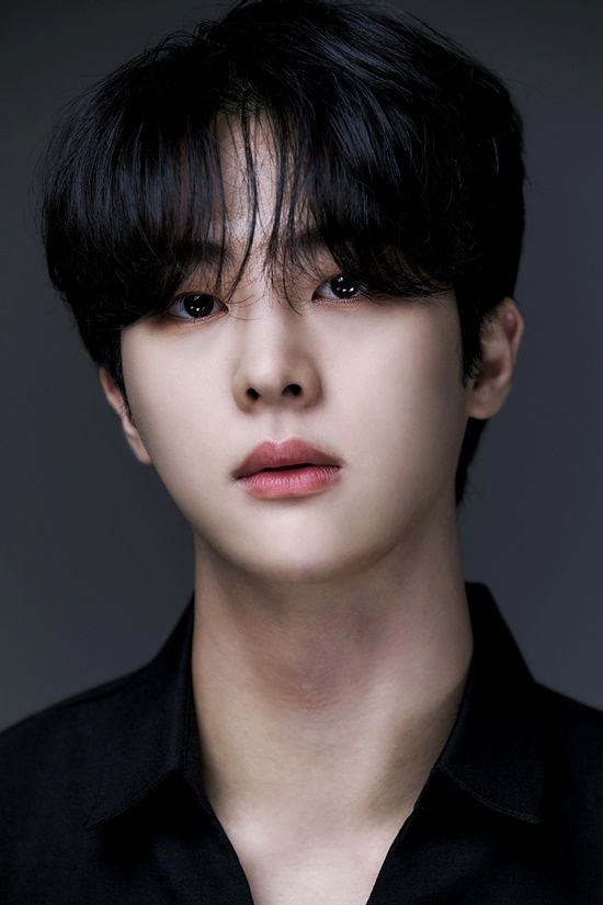 <b>김무준</b>, 日 톱스타 아베 히로시와 호흡…TBS '<b>캐스터</b>' 출연... 