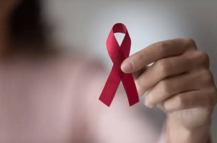  HIV+ 환자의 성별 확인 성전환 수술