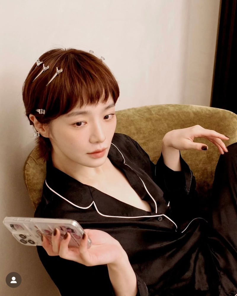 박규영 숏컷 변신 빈티지펌과 웜브라운 염색