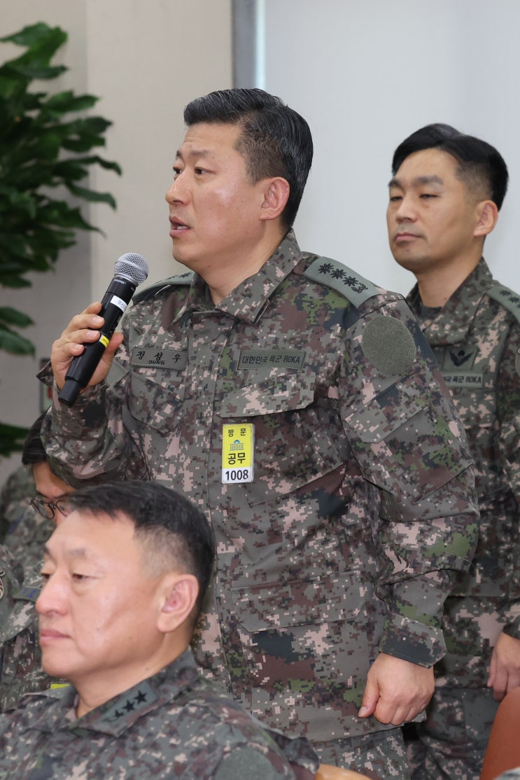 '<b>내란</b>의 밤' 고위 검사와 방첩사 대령 통화 있었다