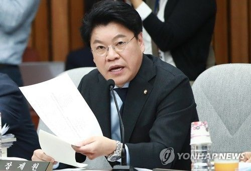 윤핵관 연이은 사법리스크...장제원 ‘성폭력 혐의 피소’·이철규 ‘아들 마약 거래 미수’