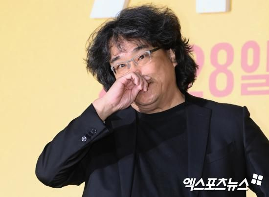 "<b>블랙핑크</b> 좋아해" <b>봉준호</b>, <b>인종차별</b>주의자로 몰린 사연? [엑's... 