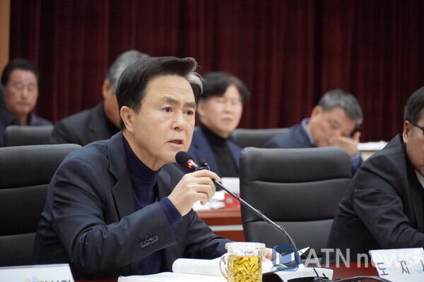 김태흠 충남지사, <b>한동훈 전 대표</b> '또' 맹비판