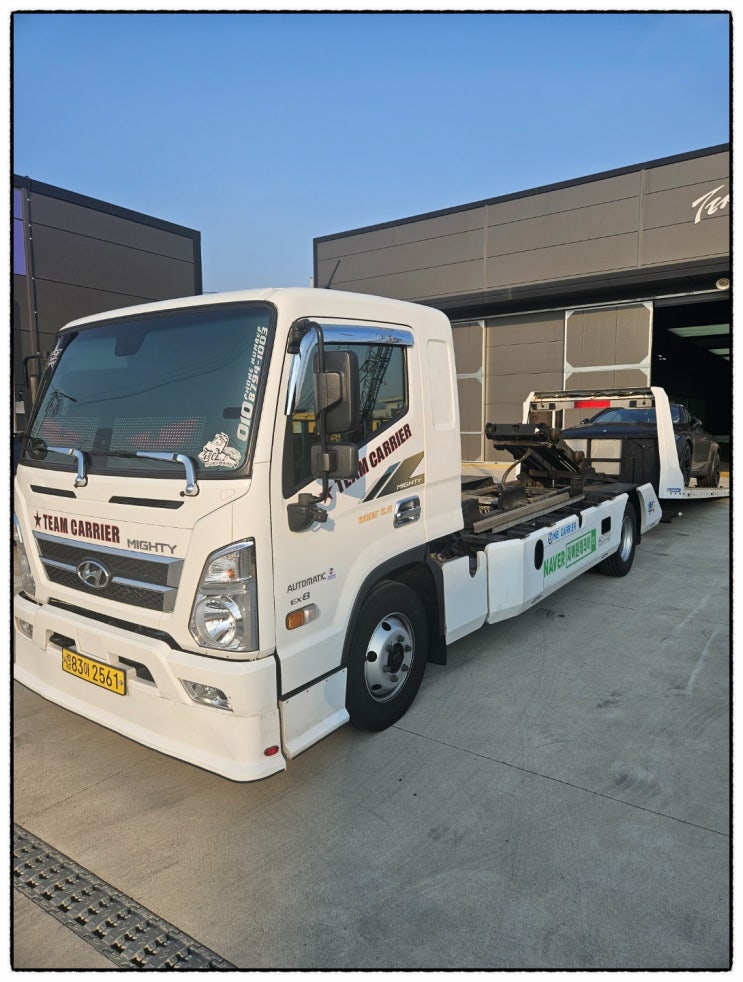   벤츠 CLE 53 AMG 신차 캐리어탁송!  부산 북구 벤츠전시장 → 부산 강서구 카캐리어 · 어부바 · 수입차 · 셀프카까지! 프리미엄 차량 운송 서비스! 