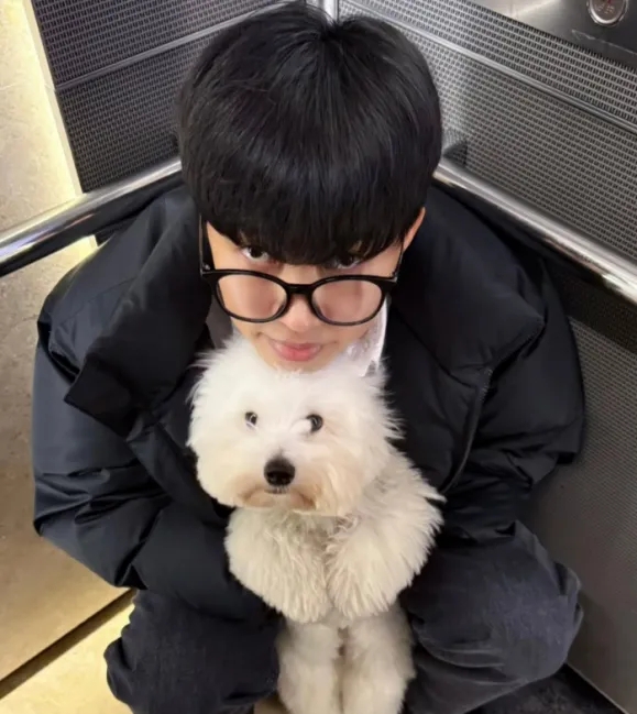 “뭐요” 논란 이후…<b>임영웅</b> 3개월 만에 <b>SNS 재개</b>