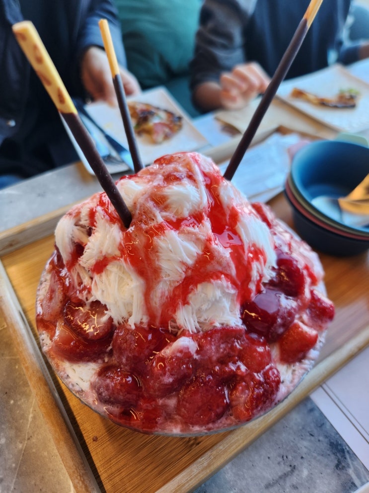  영종도 구읍뱃터 빙수맛집 잼라이브카페앤펍