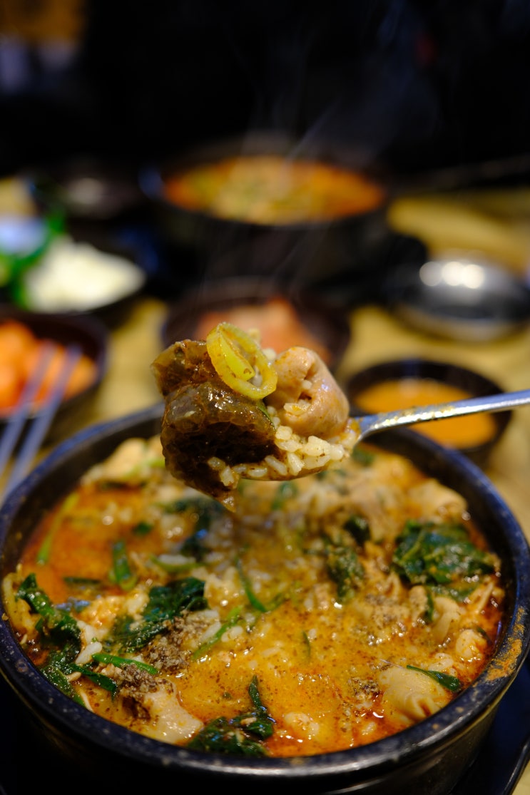  백석동 돈돈국밥 알곱창 얼큰 돼지국밥 존맛탱 주차