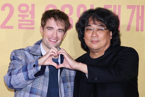 봉준호의 <미키17> 미국 개봉 첫 주 글로벌 650억 흥행 예상...손익분기 넘기기 어려울 듯 봉준호의 <미키17> 미국 개봉 첫 주 글로벌 650억 흥행 예상...손익분기 넘기기 어려울 듯