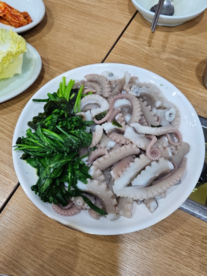왕십리역 맛집 다현 목포갯벌산낙지 연포탕, 낙지초무침