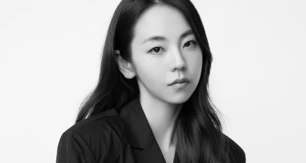 안소희, 봄을 부르는 화보와 함께! 프로필 나이 키 가족 학력 MBTI 인스타그램 다리 길이 화제 ....