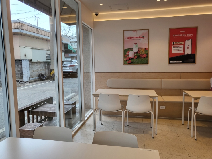 베러먼데이커피 충주건국대병원점 사진 1