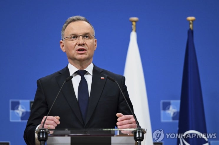 나토서 韓<b>무기 극찬</b>한 <b>폴란드</b> 대통령 "1년내 배송…유럽은 수년"
