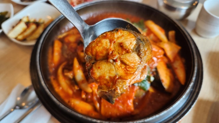  제주공항 근처 맛집 제주여행 첫날 아침식사는 제주어항에서! 갈치 요리와 성게미역국의 환상 조합