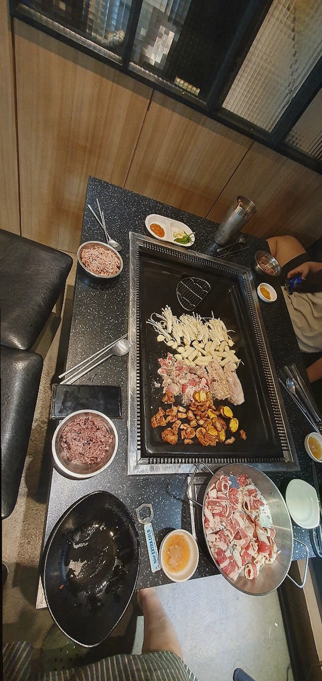  방촌동 맛집 배꼽숙성삼겹살과막창에서 푸짐한 저녁!