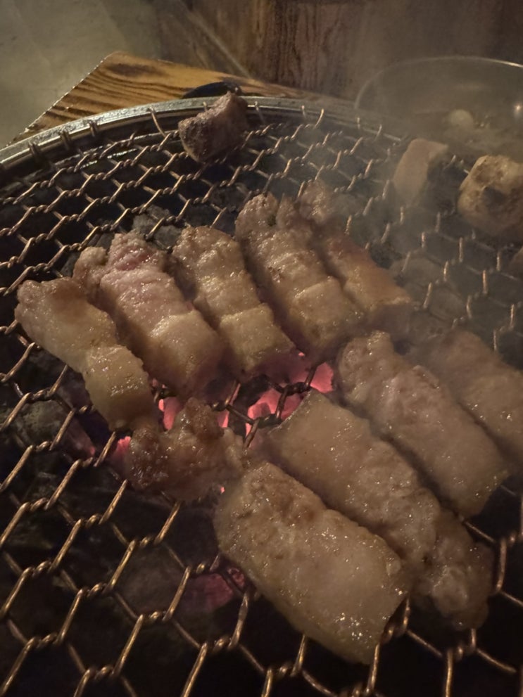  홍대 고기집 홍대 삼겹살 맛집 고기꾼김춘배