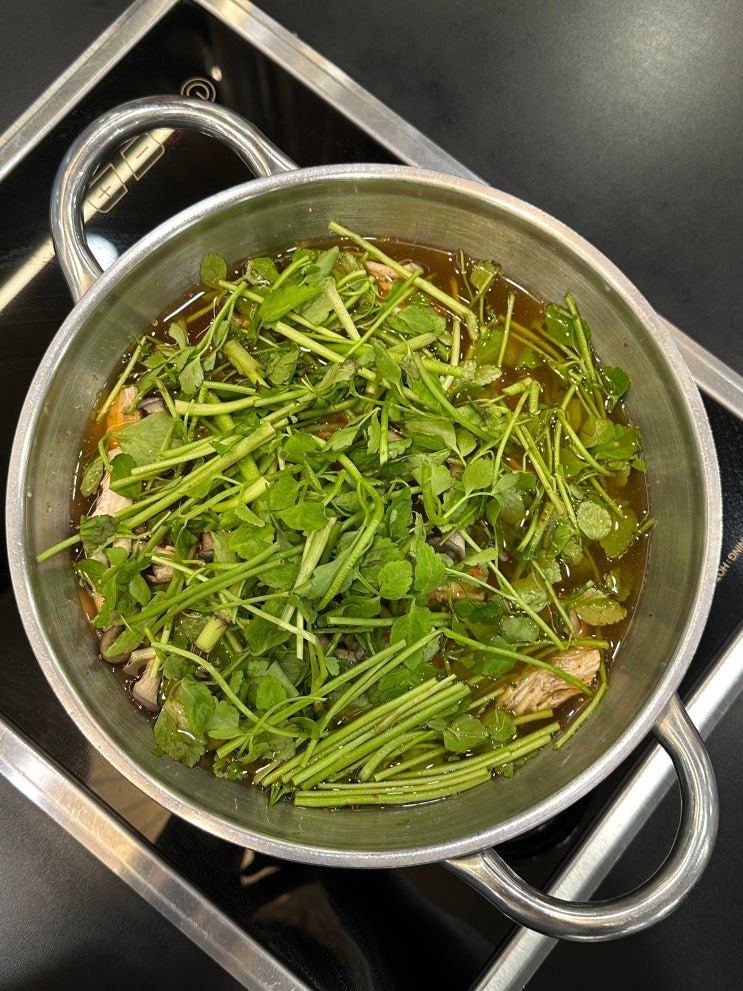  부산 문현동 맛집 윤우재 문현샤브 칼국수 웨이팅 필수