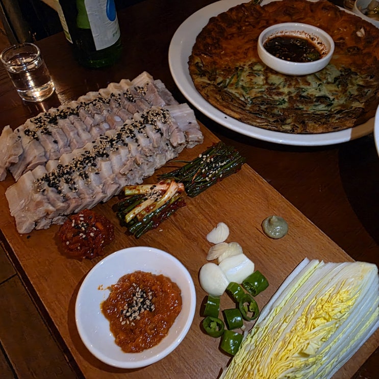  전북대 화녕 푸짐한 보쌈세트 전주 한식주점