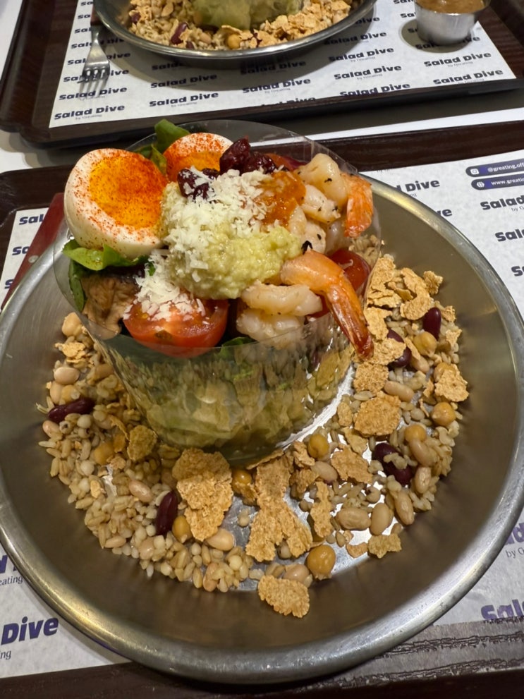  [샐러드다이브 더현대서울점] 더현대서울 여의도 샐러드 맛집 푸짐한 한끼 내돈내산 후기