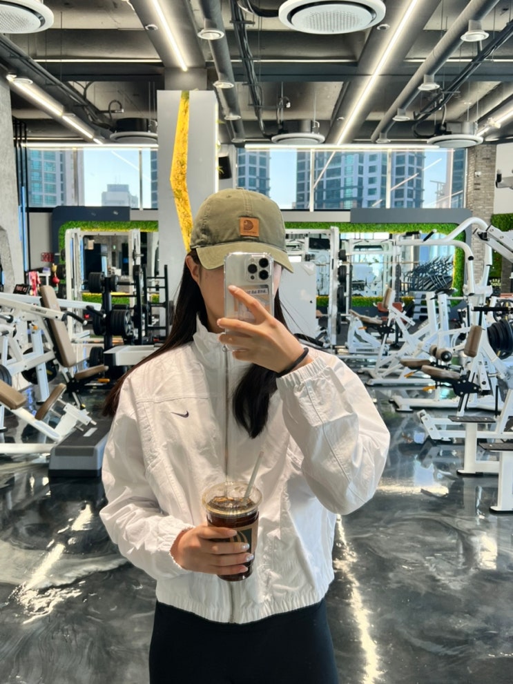  3년째 다니는 신중동 헬스장 케이브짐 트랩바 등 운동 어깨 운동/pt 3회 행사 중