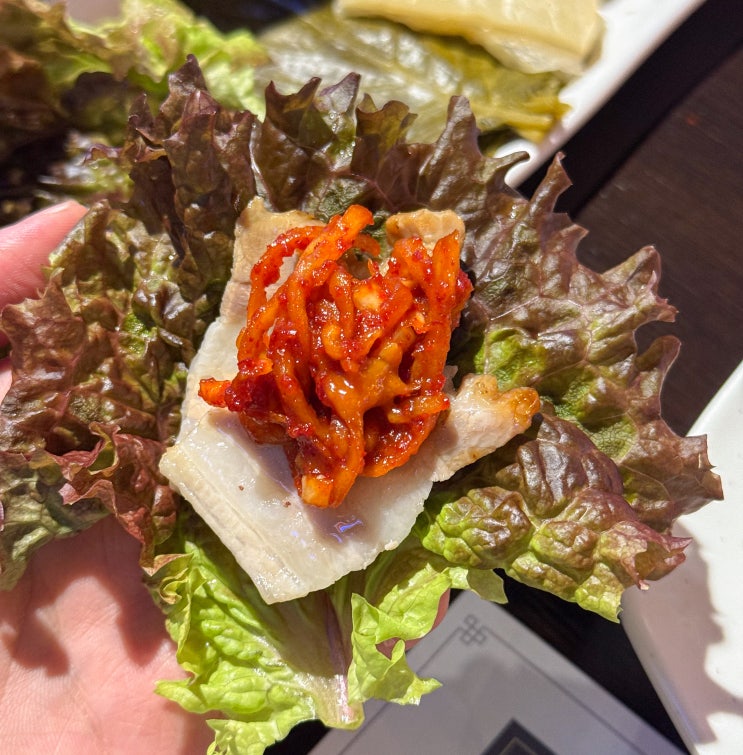  방이 먹자골목 맛집 서울 방이동 대박쌈 넉넉한 보쌈