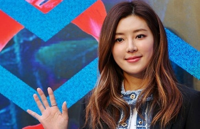 ‘남편 버닝썬 논란’ <b>박한별</b>, 연예계 <b>복귀</b>…6년만